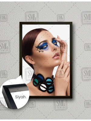 SML Tablo Mavi Makyajlı Yuvarlak Formlu Aksesuarlı Kadın Make Up Kuaför Dikey Çerçeveli Kanvas Tablo