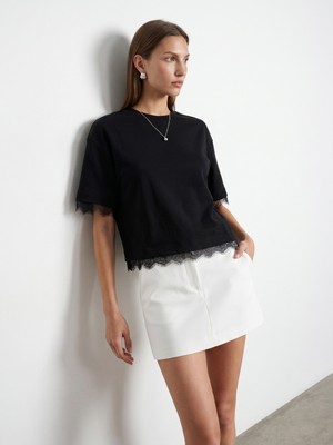 Dilvin 32826 Dantel Detaylı Kısa Kollu T-Shirt-Siyah