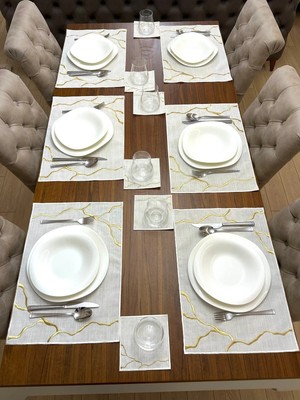 Nurhan Home Collection Linia Modeli Gold Nakışlı 12 Parça Set Amerikan Servis ve Kahve Yanı Kokteyl Sunum Peçetesi