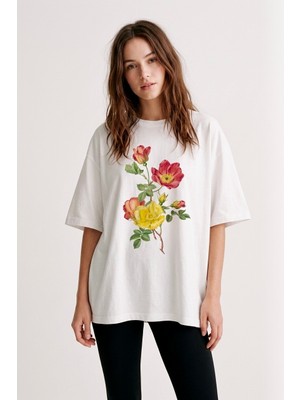 Hoxie Kadın Beyaz Oversize Vintage Çiçek Baskılı Tişört