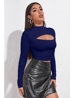 Cm Store Kadın Lacivert Göğüs Dekolteli Uzun Kollu Cut Out Crop Top Bluz