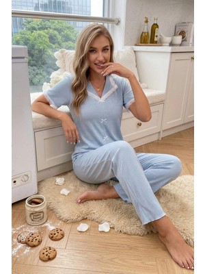 Bella Notte Mavi Dantel Yaka Fiyonk Detaylı Kısa Kollu Kadın Pijama Takımı