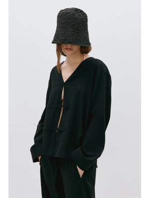 Suud Collection Siyah Tess Düğmeli V Yaka Keten Bluz