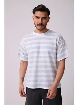 Defy's Erkek Bisiklet Yaka Kısa Kollu Oversize Kalıp Çizgili Tişört