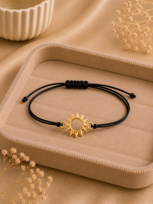 Sarezza Gold 14 Ayar Altın Güneş Figür Siyah Ipli Bileklik