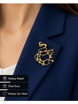 Herşey Nota Kova Burcu Kadın Broşu Hediye Zirkon Taşlı Gold Renk Tasarım Rozet