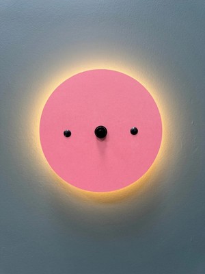 Begüsa Dünya Pilli Aplik Pembe Ahşap