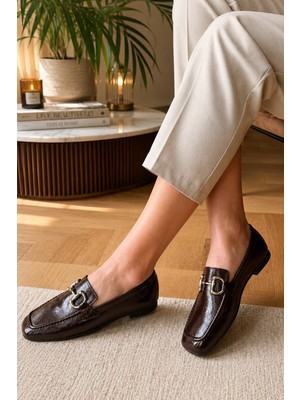 Renkli Butik Kadın Loafer Makosen Metal Tokalı Rugan Günlük Ayakkabı