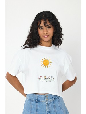 Windy Island Kadın Bisiklet Yaka Güneş Baskılı Oversize Crop T-Shirt