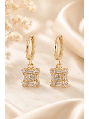 Lia Charm Zirkon Taşlı Kare Baget Sallantılı Küpe - Paslanmaz Çelik