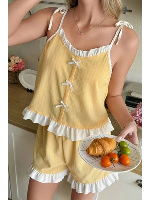 Bella Notte Sarı Fırfır ve Fiyonk Detaylı Askılı Şortlu Pijama Takımı