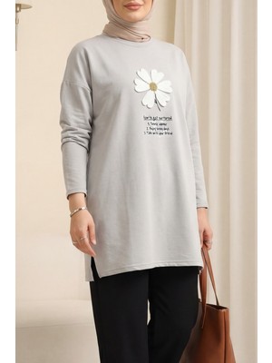 Moda Morfo Önü Çiçek Nakışlı Bisiklet Yaka Penye Tunik -Gri