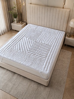 di Tubina Çift Kişilik Premium Uyku Konforu - %100 Yün El Dikişi Yatak Pedi 145X190 cm - 35 cm Derinliğe Kadar Tüm Yataklarla Uyumlu