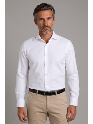 Bisse Beyaz Regular Fit Cepsiz Klasik Uzun Italyan Yaka Gömlek GMKLS252181_D01