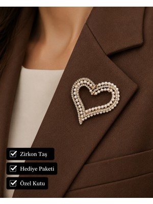 Herşey Nota Hediye Inci Taş Detaylı Kalp Kadın Broş Gold Renk Taşlı Yaka Aksesuarı