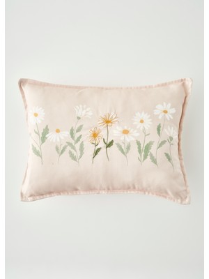 Bella Maison Daisy Volanlı Kenar Nakışlı Dekoratif Yastık Kılıfı Bej (35X50 Cm)