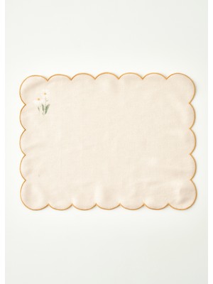 Bella Maison Daisy Baskılı Scallop Kenar Amerikan Servis Bej (35X45 Cm)