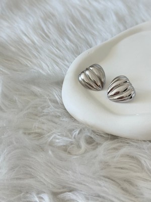 Revoia Kabartmalı Silver Küpe