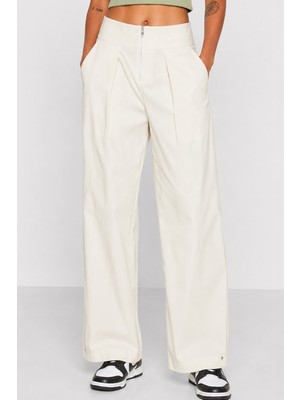Nike Sportswear Collection Woven Trousers Loose Fit Joggers Kadın Bol Kesim Dokuma Eşofman Altı Krem