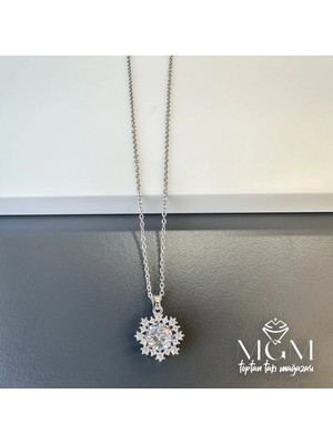 Renas Store Rodyum Zirkon Taşlı Zincir Çelik Uç Kısmı Pirinç Kolyeler 40 + 5 cm Uzatma Payı - KL0123