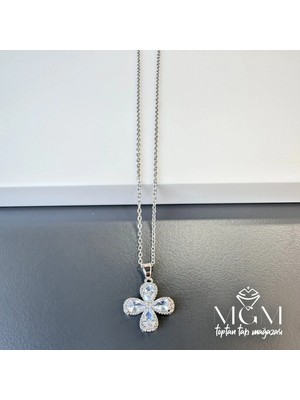 Renas Store Rodyum Zirkon Taşlı Zincir Çelik Uç Kısmı Pirinç Kolyeler 40 + 5 cm Uzatma Payı - KL0132