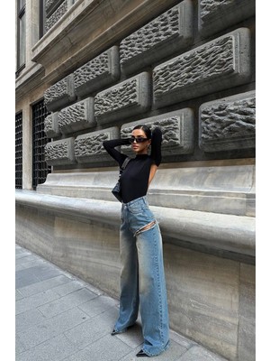 Asfaha Fashion Kadın Mavi Asimetrik Bel Fermuar ve Pencere Detaylı Wide Leg Jean Pantolon