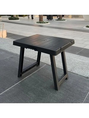 Die Grup Katlanabilir Plastik Piknik Masası, Modern Tasarım ile 50X40 cm Boyutunda