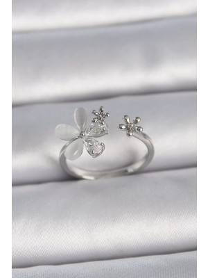 Renas Store Pirinç Gümüş Renk Ayarlanabilir Zirkon Taşlı Beyaz Mineli Yaprak Model Kadın Yüzük - TJ-BYK3399