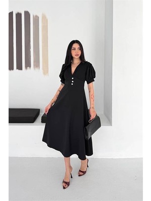 Neşeli Butik Kadın Siyah V Yaka Midi Boy Düğme Detaylı Kısa Kol Elbise NBK4612