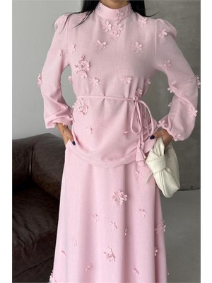 Neşeli Butik Kadın Pembe Keten Kumaş Çiçek Aplikeli Hakim Yaka Etekli Takım NBMS2629