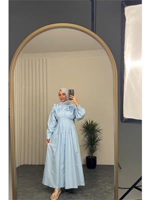 Neşeli Butik Kadın Bebe Mavi Belden Oturtmalı Çiçek Detaylı Premium Tesettür Elbise NBVQ4933