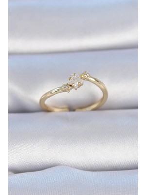 My Best Store Ietaks™ Pirinç Gold Renk Beyaz Çiçek Model Zirkon Taş Detay Kadın Yüzük