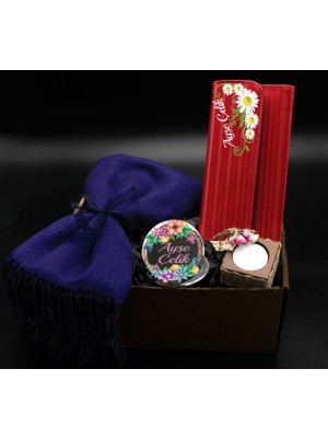 As Gift Kişiye Özel Kırmızı Cüzdan & Baskılı Krom Kaplı Makyaj Aynası & Ahşap Mumluk & Şal Hediye Seti