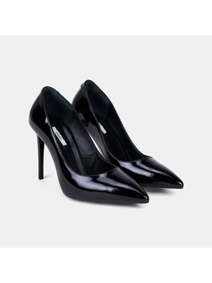 Desa Kadın Siyah Sivri Burunlu Klasik Rugan Deri Stiletto