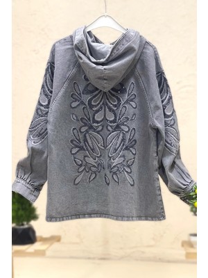 Sahnemoda Kapşonlu Kol ve Sırt Pullu Nakışlı Kot Ceket