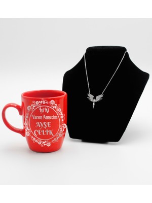As Gift Anneler Gününe Özel Gold-Gümüş Baskılı Kırmızı Kupa Bardak & Gümüş Mikail Melek Kolye Hediye Seti