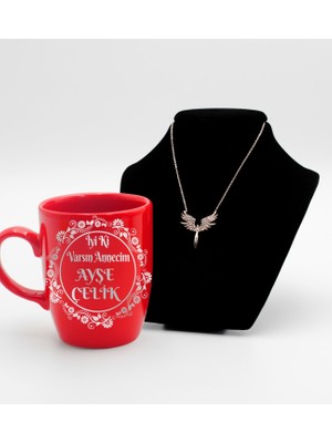 As Gift Anneler Gününe Özel Gold-Gümüş Baskılı Kırmızı Kupa Bardak & Rose Gold Mikail Kolye Hediye Seti