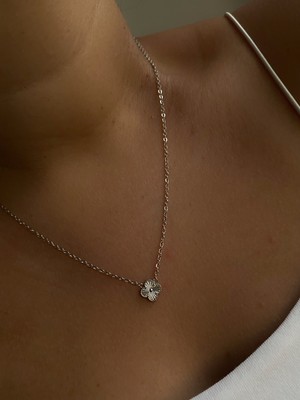 Owentis Çelik Silver Vintage Ikonik Tek Motif Kolye -Kararma Yapmaz-