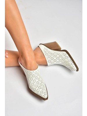 Fox Shoes Y654930703 Beyaz Hakiki Deri Western Topuklu Kadın Terlik