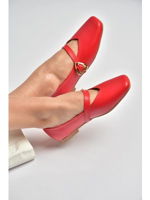 Fox Shoes Y726632609 Kırmızı Kalp Toka Detaylı Kadın Babet