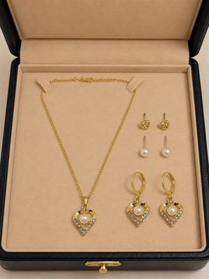 twingold Kalp Küçük Inci Detaylı Gold Renk 4'lü Kolye Küpe Seti