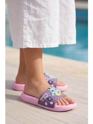 Liarca 3D Desenli Şarkı Söyleyen Baykuş Figürlü Ortopedik Tabanlı Kaymaz Kız Çocuk Plaj ve Ev Terliği - Ultra Hafif Soft Comfort Seri