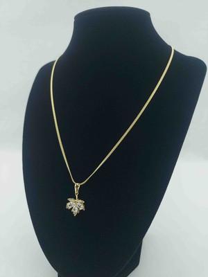 Charméa 18K Altın Kaplama Zirkon Taşlı Yaprak Kolye