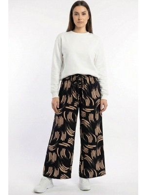 Hadiora Kadın Yeşil Ekru Soyut Desenli Atlas Bol Paça Pantolon