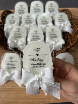30 Adet Kişiye Özel Pleksi Magnet Hediyelik - Nikah Söz, Nişan, Kına Hatırası - Beyaz Boyalı Tasarım