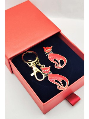 BB Bi Butik Shop Kırmızı Kedi Broş ve Anahtarlık Hediye Seti - Özel Kutulu