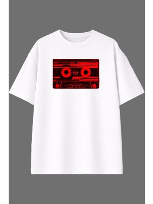 Vsrn Kırmızı Kaset Tasarım Ön Baskılı Beyaz Oversize T Shirt