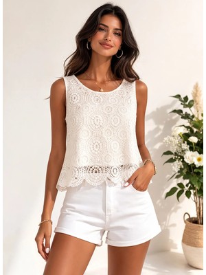White By Nature Beyaz Kadın Işlemeli Normal Fit Bluz 121548