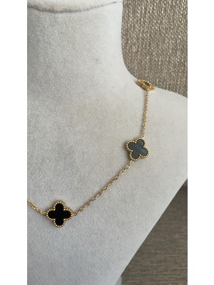Liva Accessories Zincirli Kolye-Siyah Renkli,  Kararmayan, Anti-Alerjik, Çok Kaliteli, Beşli Büyük Cleef Çiçekleri