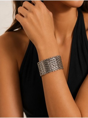 Allona Shop Kadın Silver Modern Dokulu Kelepçe Bileklik
